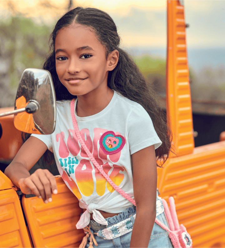 GLITTER LOVE T-SHIRTS FOR GIRLS WITH FRONT KNOT - Little Betty