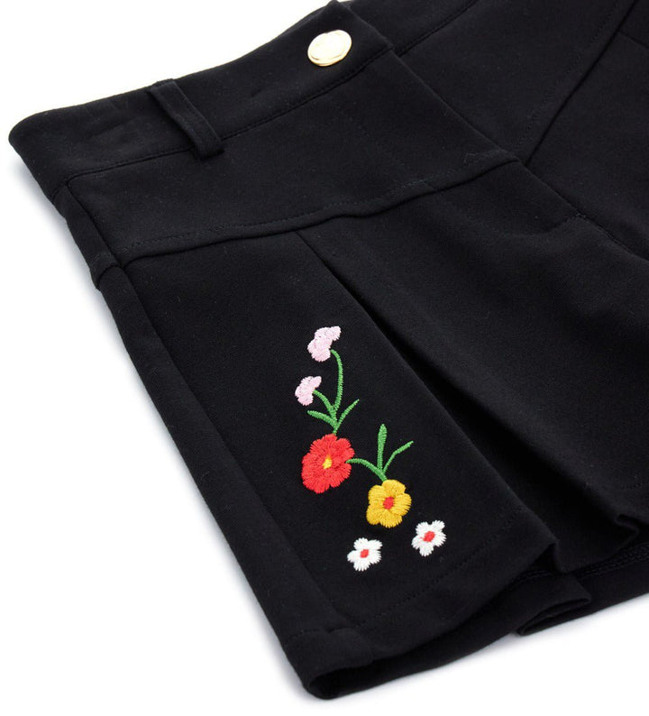 Shorts with embroidered flowers - Little Betty